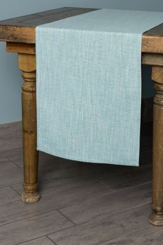Specialty Mirage Hazel table runner